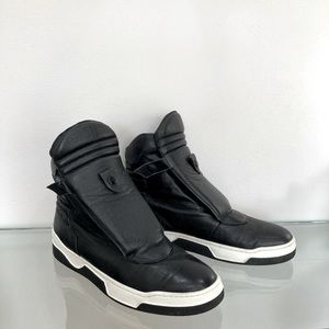 Issey Miyake Leather Hightop sneakers